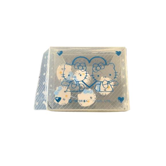 Collectable Hello Kitty erasers - Picture 2 of 2